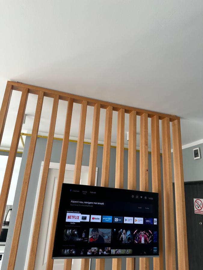 Studio Home Onesti Luaran gambar